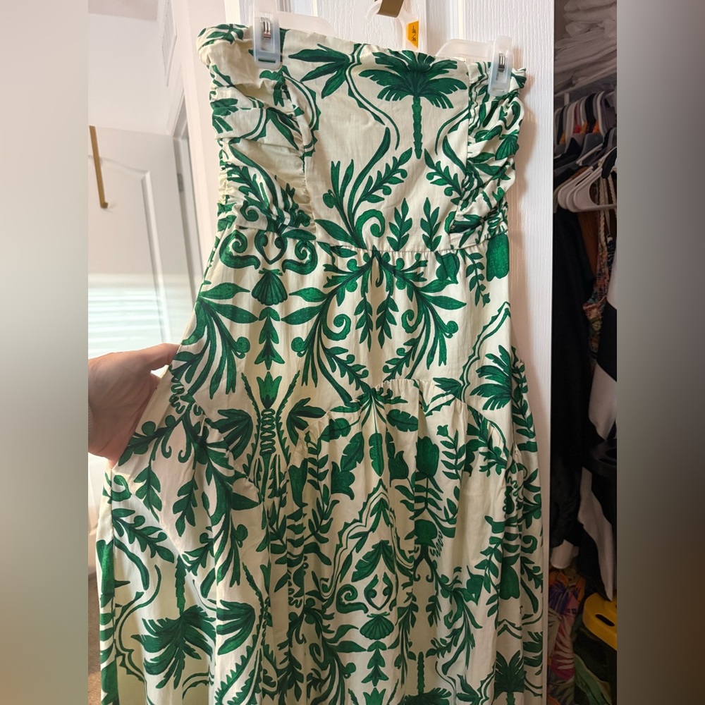 Green and White Strapless Dress
New no tags